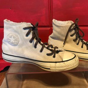 Converse size 5 Suede sherpa lined high top sneakers womens